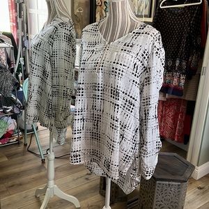 Apt. 9 Black and White Tunic Top, Women’s XL, NWT